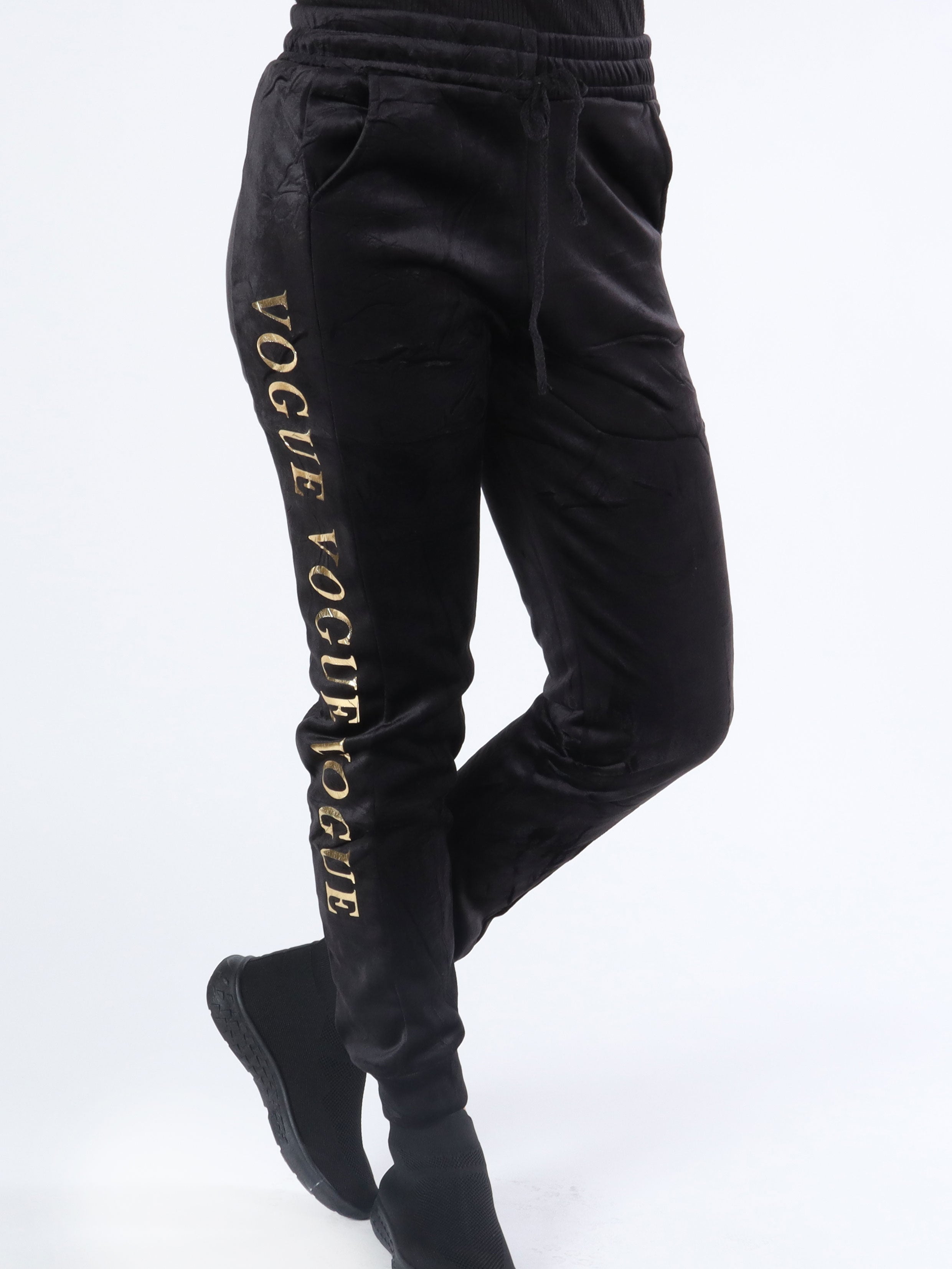 Melina - Sorte joggingbukser i velour med guld skrift på benet